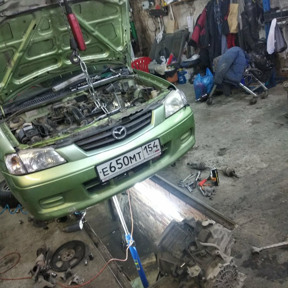 Потек коренной сальник коленчатого вала… — Mazda Demio (1G), 1,3 л ...