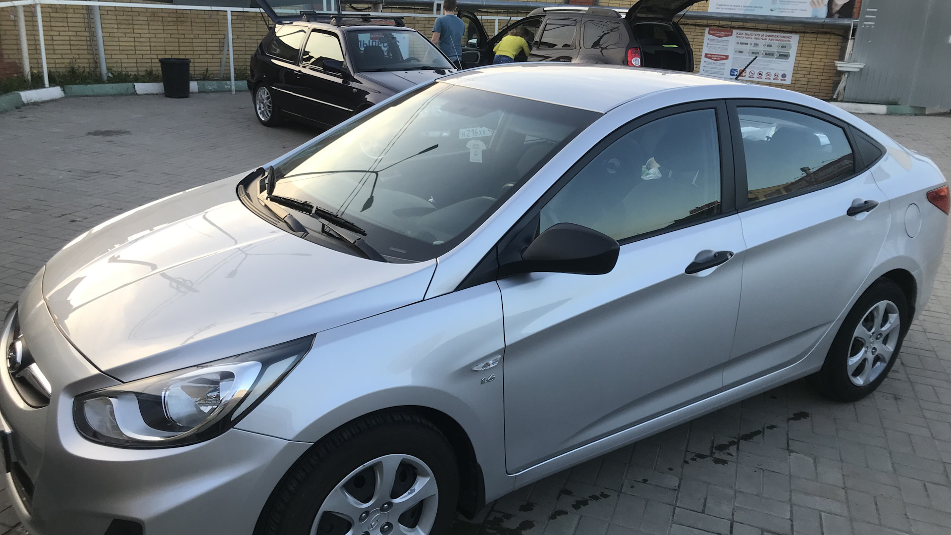 Hyundai Solaris 1.6 бензиновый 2014 | Серебристый металик на DRIVE2