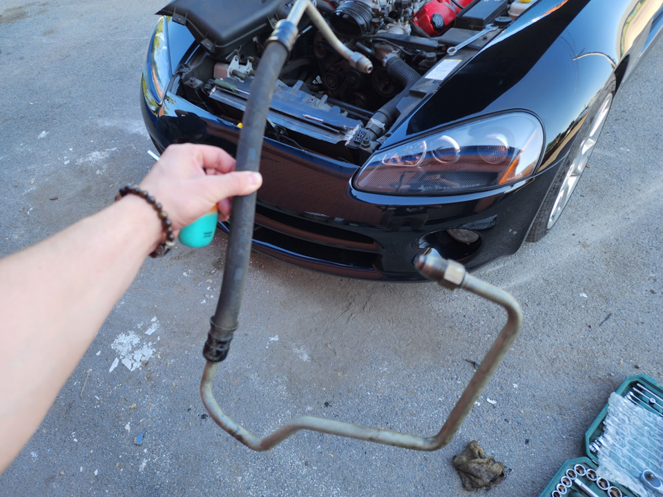 #12. Шланг ГУРа — Dodge Viper SRT10, 8,3 л, 2005 года | визит на сервис ...