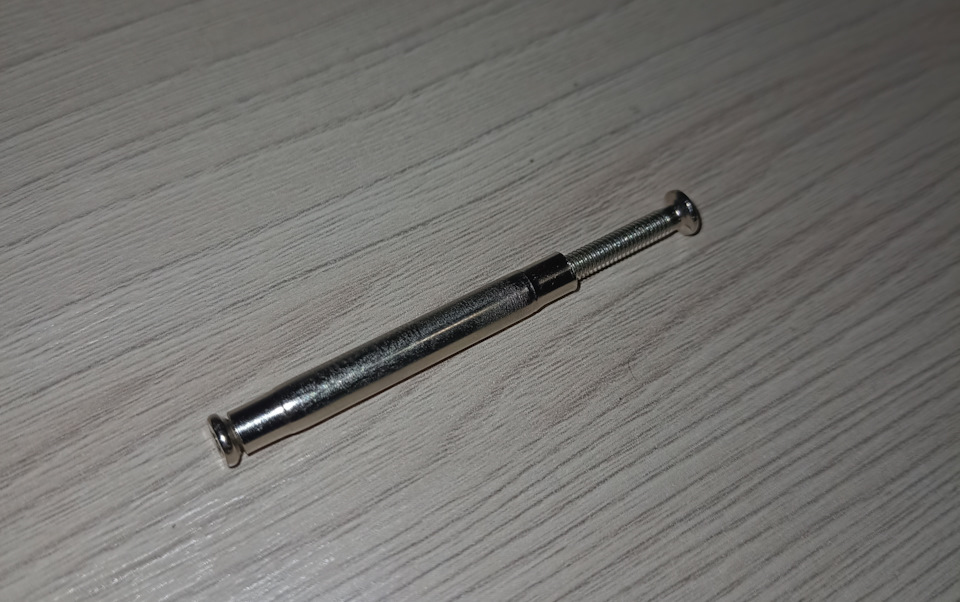 Как бюджетно отремонтировать лючок бензобака — Volvo V70 II, 2,4 л ...