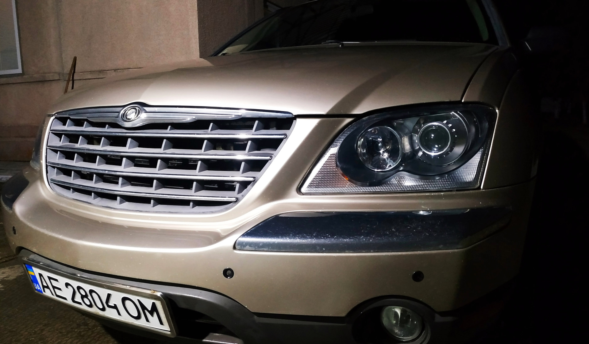 Фары часть 2 [Полировка фар внутри], [убираем колхоз и LED] на Chrysler ...