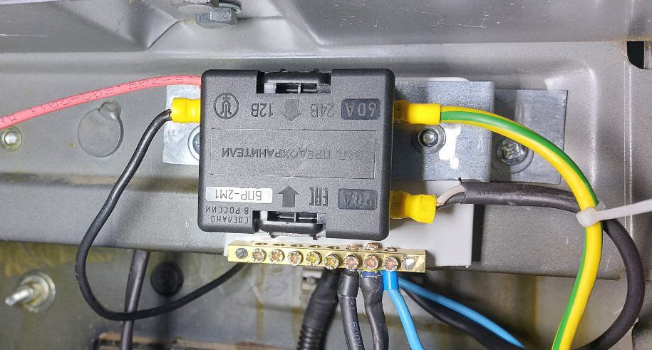 Тысяча мелочей (на самом деле десять) — УАЗ Patriot, 2,7 л, 2022 года ...