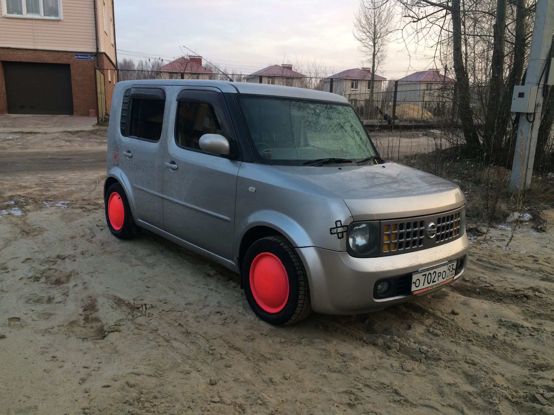 Кубик закрылся с ключами внутри.Взлом. — Nissan Cube II, 1,4 л, 2003 года |  прикол | DRIVE2