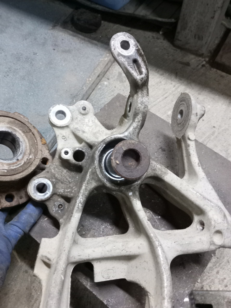 Как снять ступицу не повредив подшипник. — Peugeot 407, 1,8 л, 2006 ...