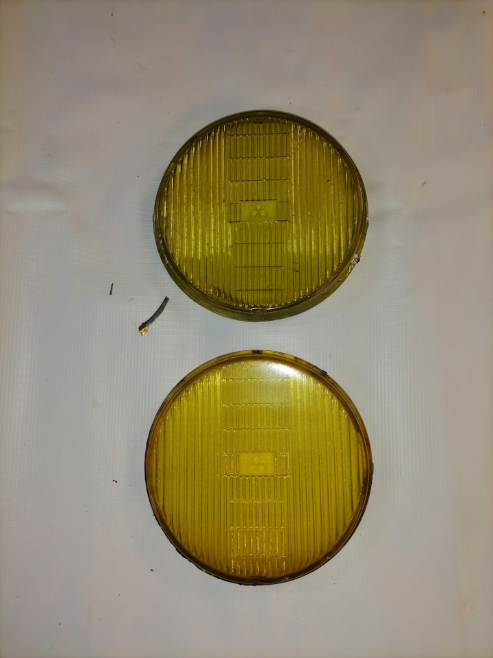 Стекла для родных туманок Паджеро 2 на Mitsubishi Montero II (V20 ...