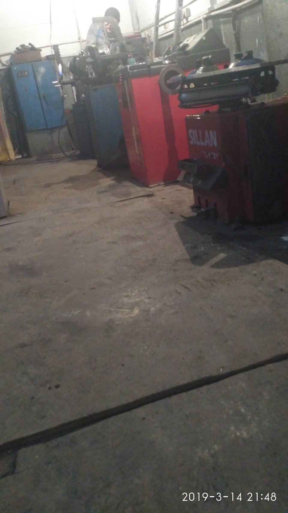 Выравнивание дисков и балансировка колес — Mazda 323 VI, 2 л, 2001 года ...