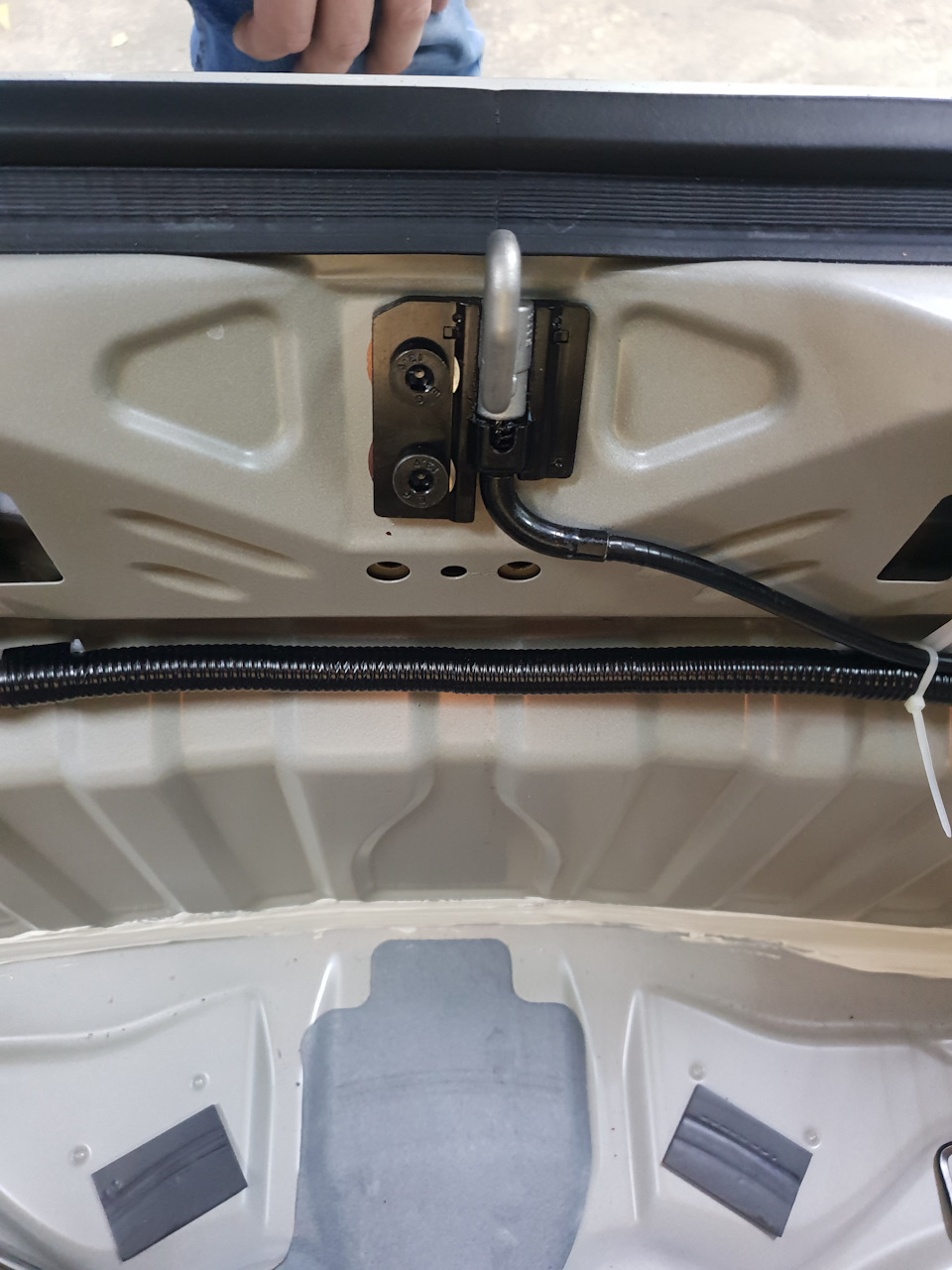 Авто открытие багажника камри 70