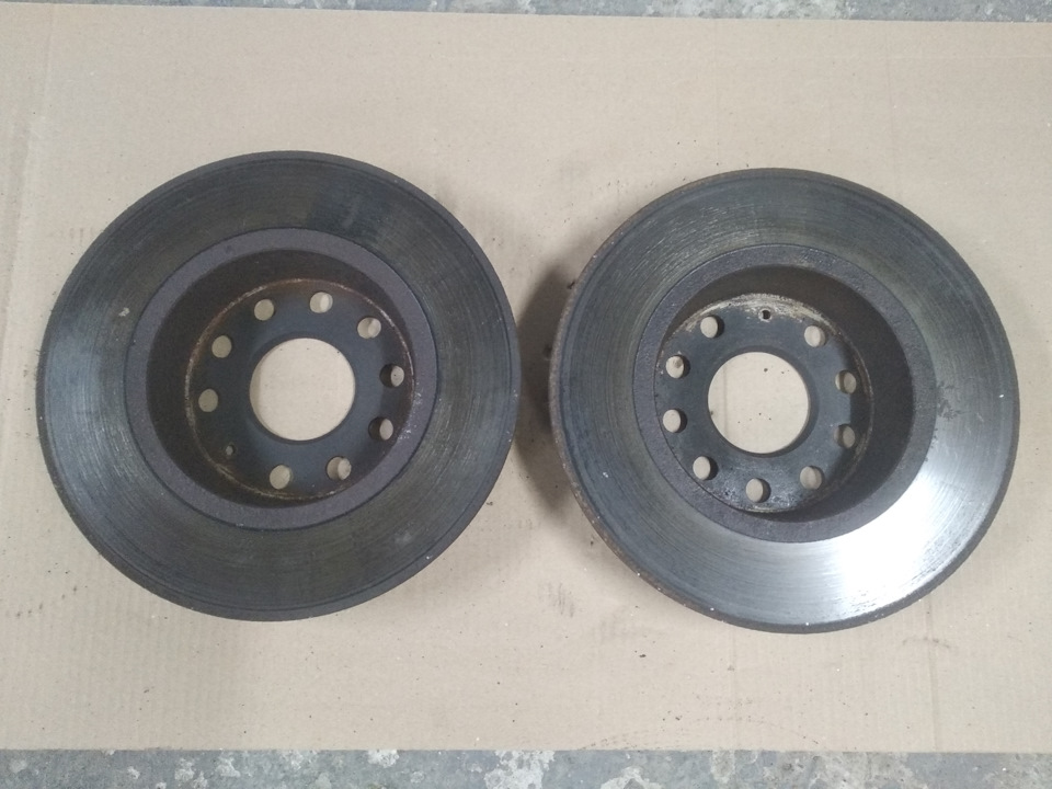 Диски тормозные задние VAG на Audi A3 (8P), Volkswagen Golf Mk6 ...