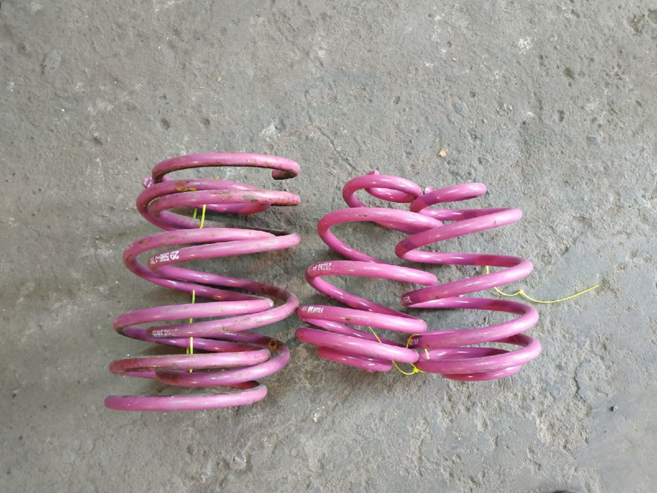 Пружины H&R 29596-1 — BMW 3 series Coupe (E36), 1,6 л, 1995 года