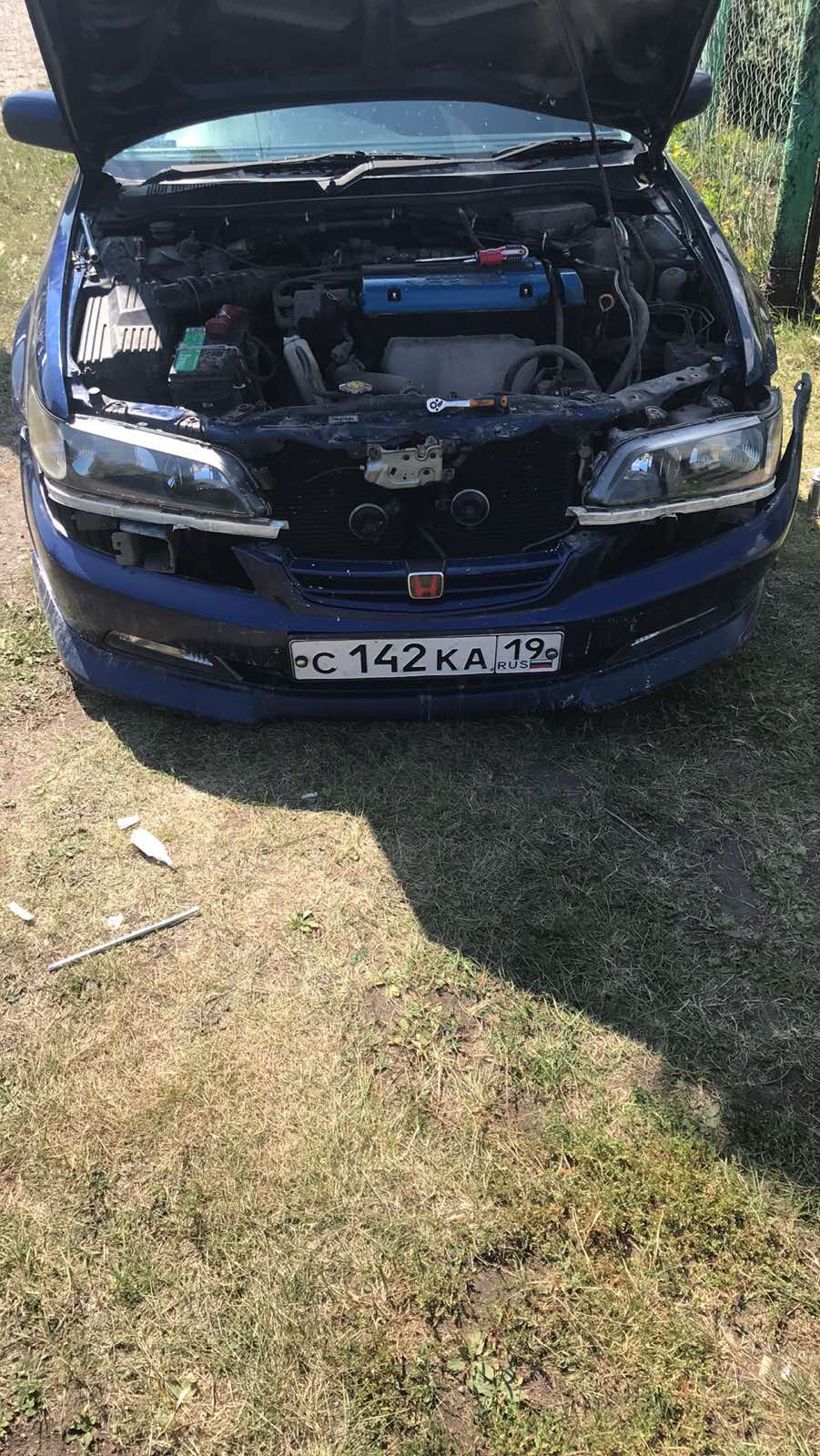 Покрытие фар лаком Body lens clear — Honda Accord (6G), 2 л., 1997 года ...