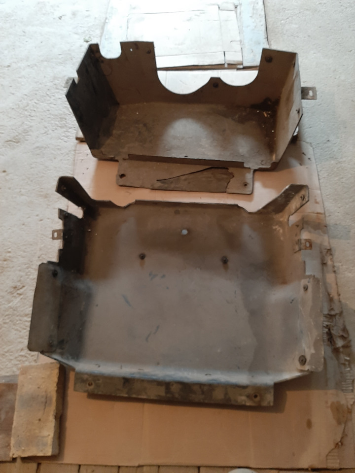 Шумо/вибро/звукоизоляция под двигателем и мкпп на Ford Transit (5G ...