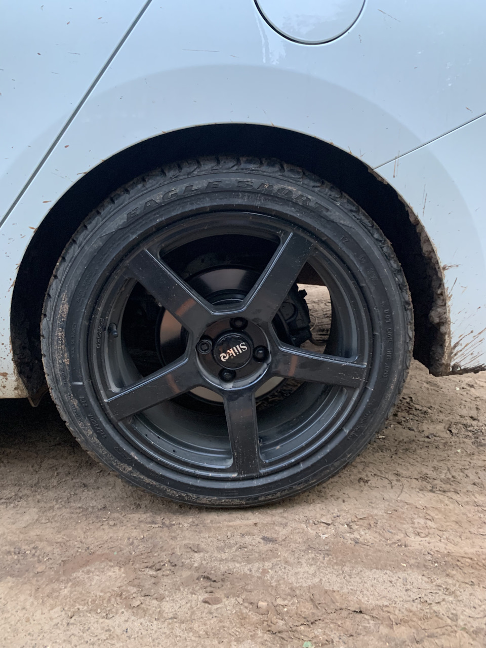 Огненные Slik L-725 с резиной 225/45 R17 Hyundai Solaris 2 — Hyundai  Solaris (2G), 1,6 л, 2019 года | колёсные диски | DRIVE2