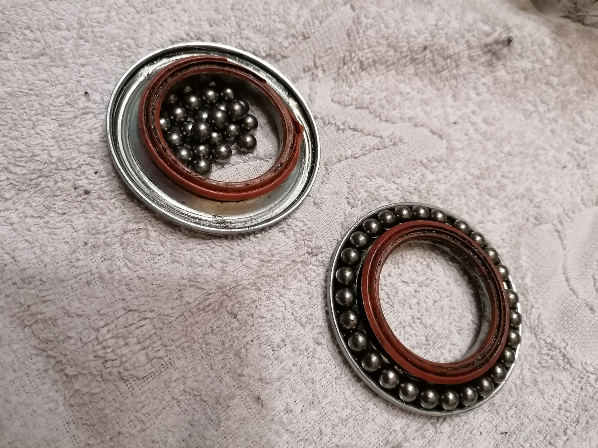 27 шариков опорном подшипнике T. Harrier MCU35 — Toyota Harrier (2G), 3 ...