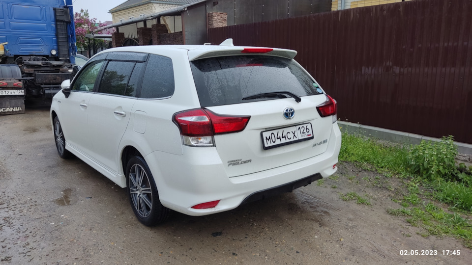 Toyota Corolla Fielder Hybrid Экономка электричка!