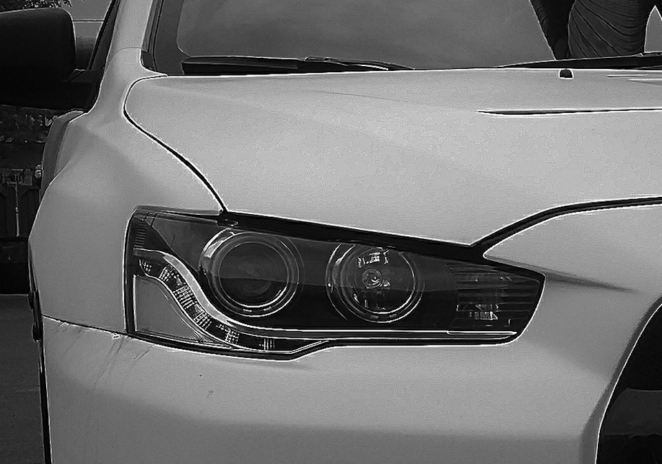 Покрытие фар лаком — Mitsubishi Lancer X, 0,5 л, 2010 года | своими ...