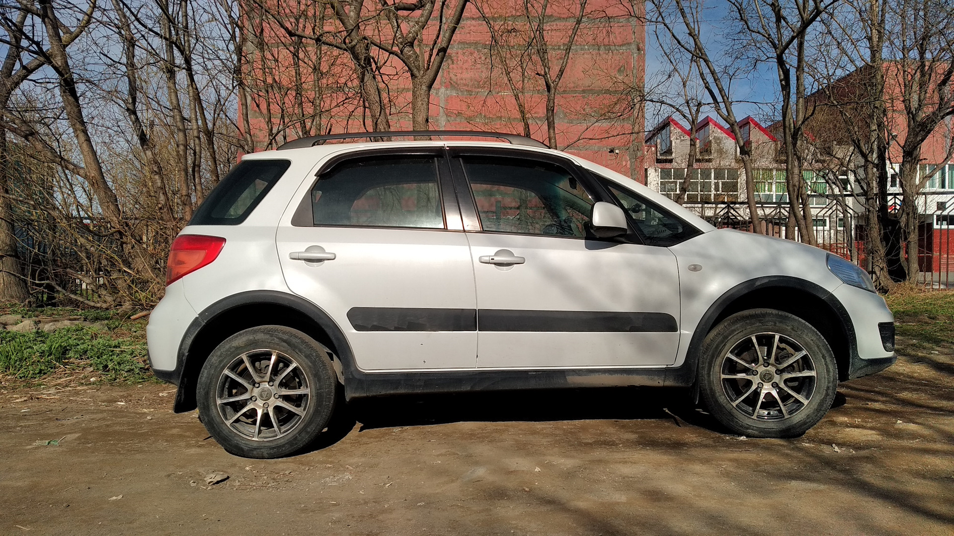 Клиренс сх4. Suzuki sx4 клиренс. Сузуки сх4 клиренс. Suzuki sx4 2012 клиренс. Сузуки sx4 клиренс дорожный.