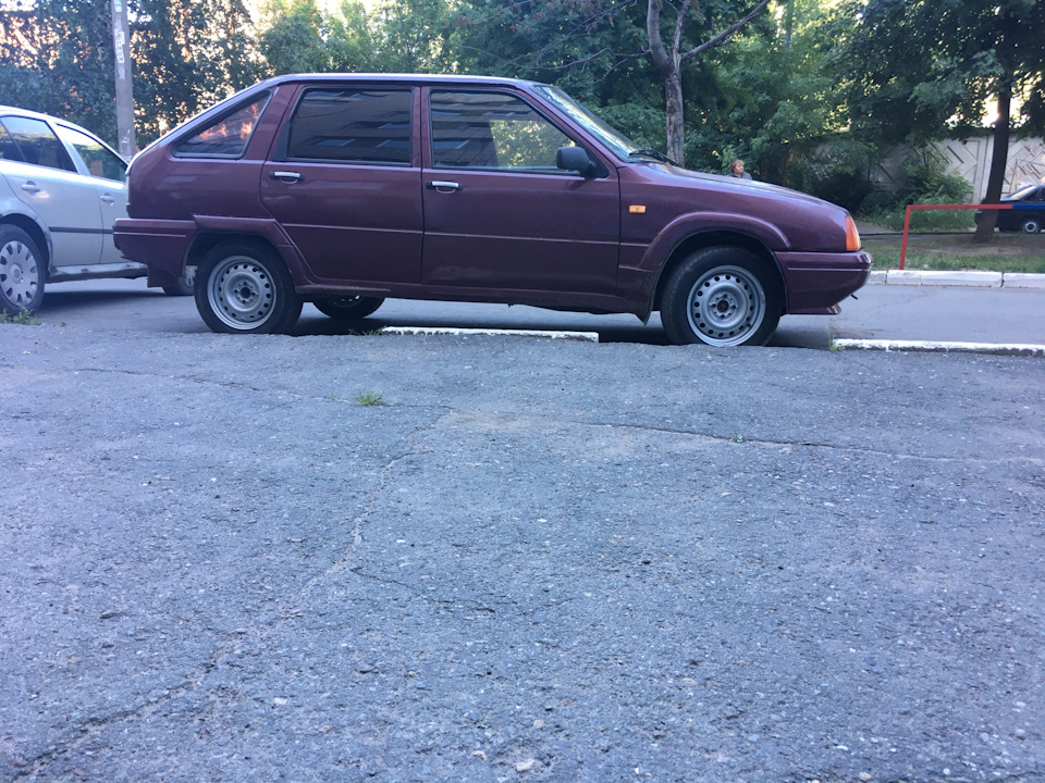 Застучал амортизатор — ИЖ 2126, 1,6 л, 2000 года | поломка | DRIVE2