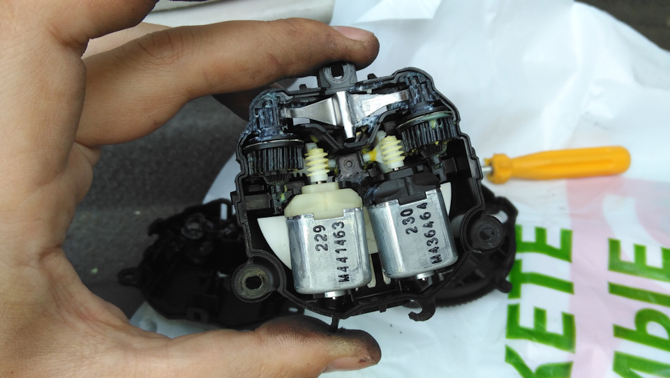 Фото в бортжурнале Nissan Leaf (1G)