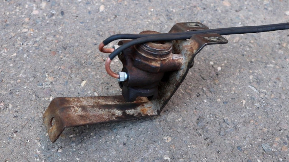 Настройка регулятора давления тормозов — Lada 21043, 1,5 л, 1998 года ...