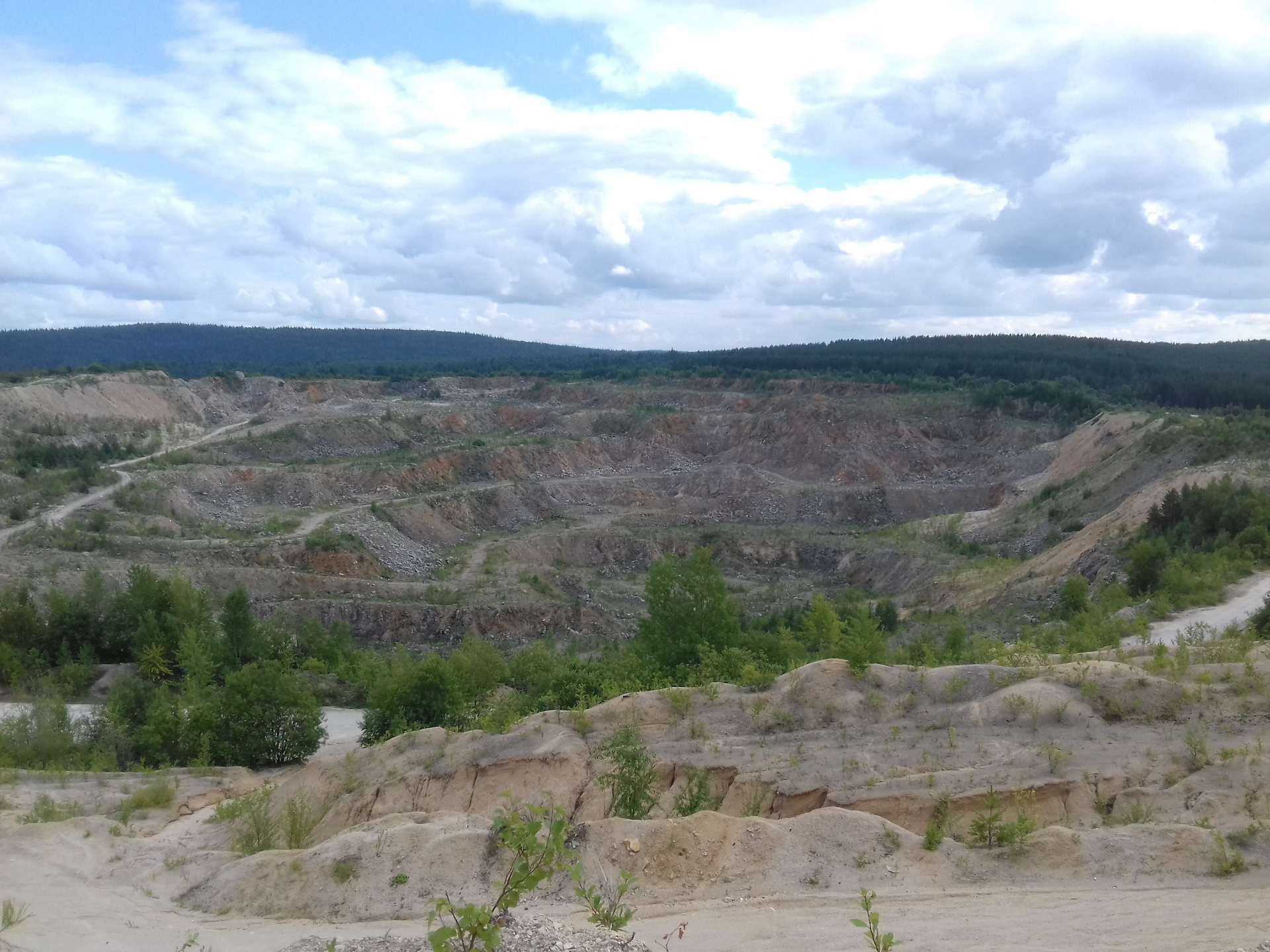 Карьер белый камень. Чусовской карьер белый камень. Чусовой КАМГЭС карьер. Карьер Чусовой. Заброшенные карьеры Краснодарский край