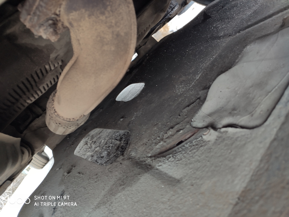 Дребезжание в подкапотном пространстве. (При торможении двигателем ...