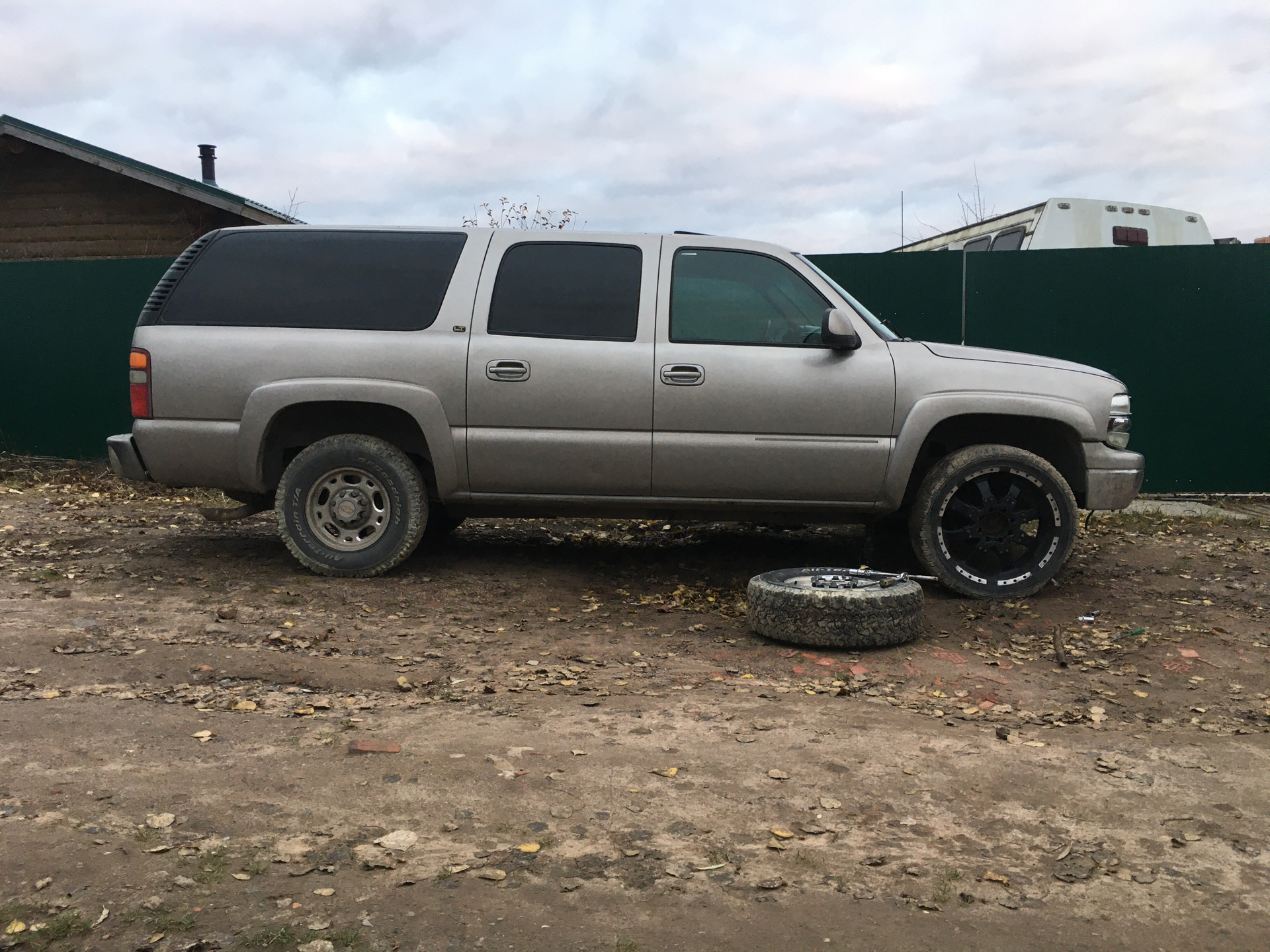 Chevrolet Suburban 9g