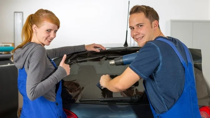 Как самостоятельно нанести тонировку стекол и насколько легко сделать ...