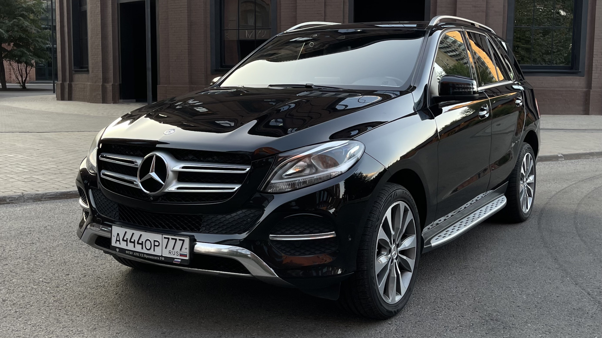 Mercedes-Benz GLE-Class (W166) 3.0 дизельный 2015 | 350d 4matic на DRIVE2