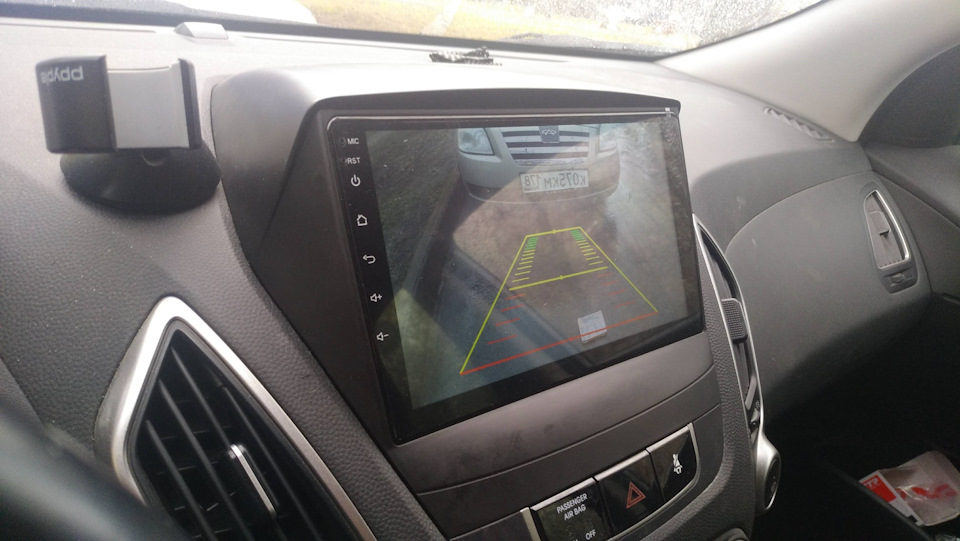 мертвая зона на экране — Hyundai ix35