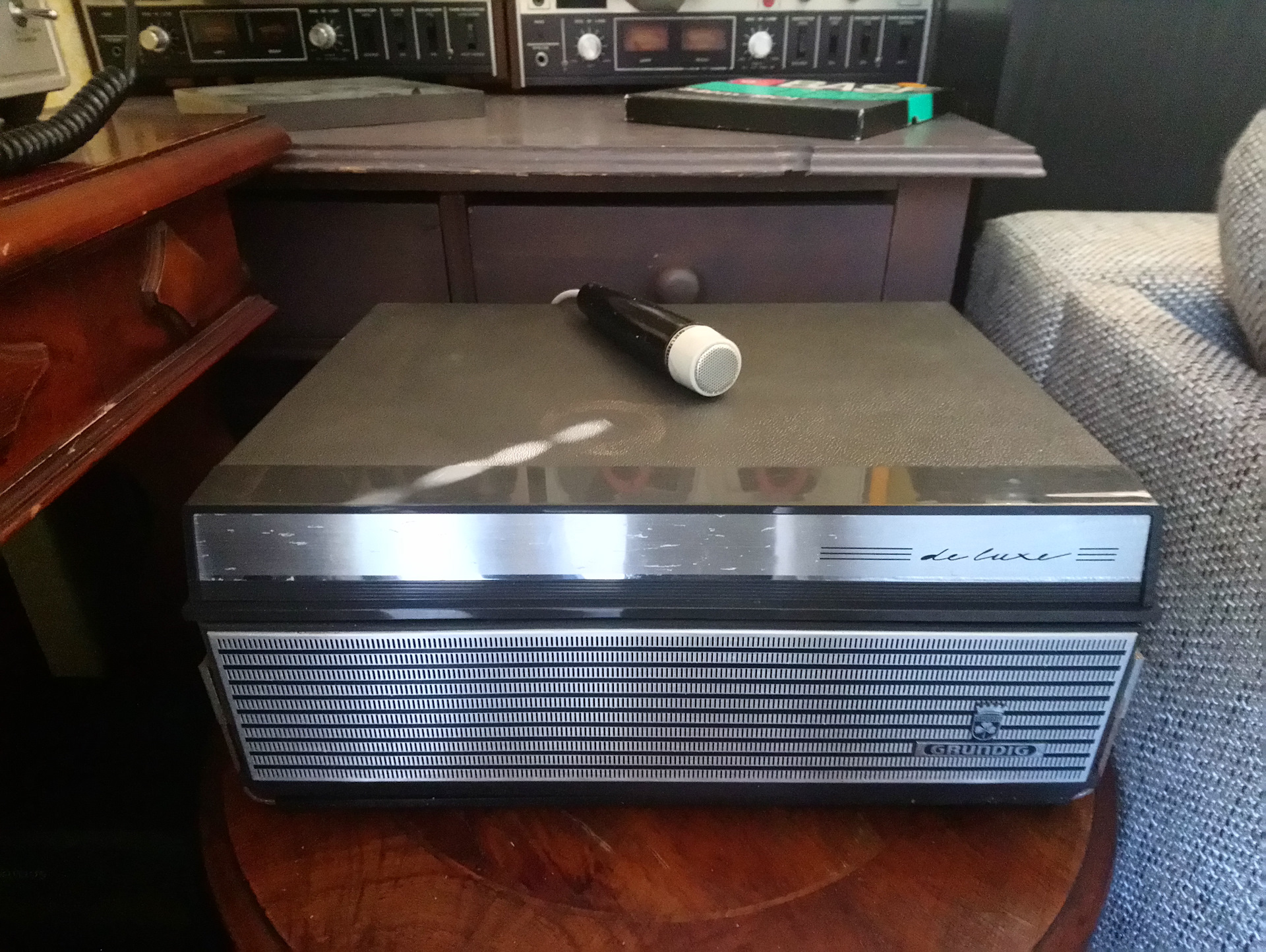 Grundig gw5 p57h21 w. Магнитофон Grundig де Люкс. Grundig tk 2400 fm. Стереофонический магнитофон 1966. Grundig магнитофон кассетный с4.