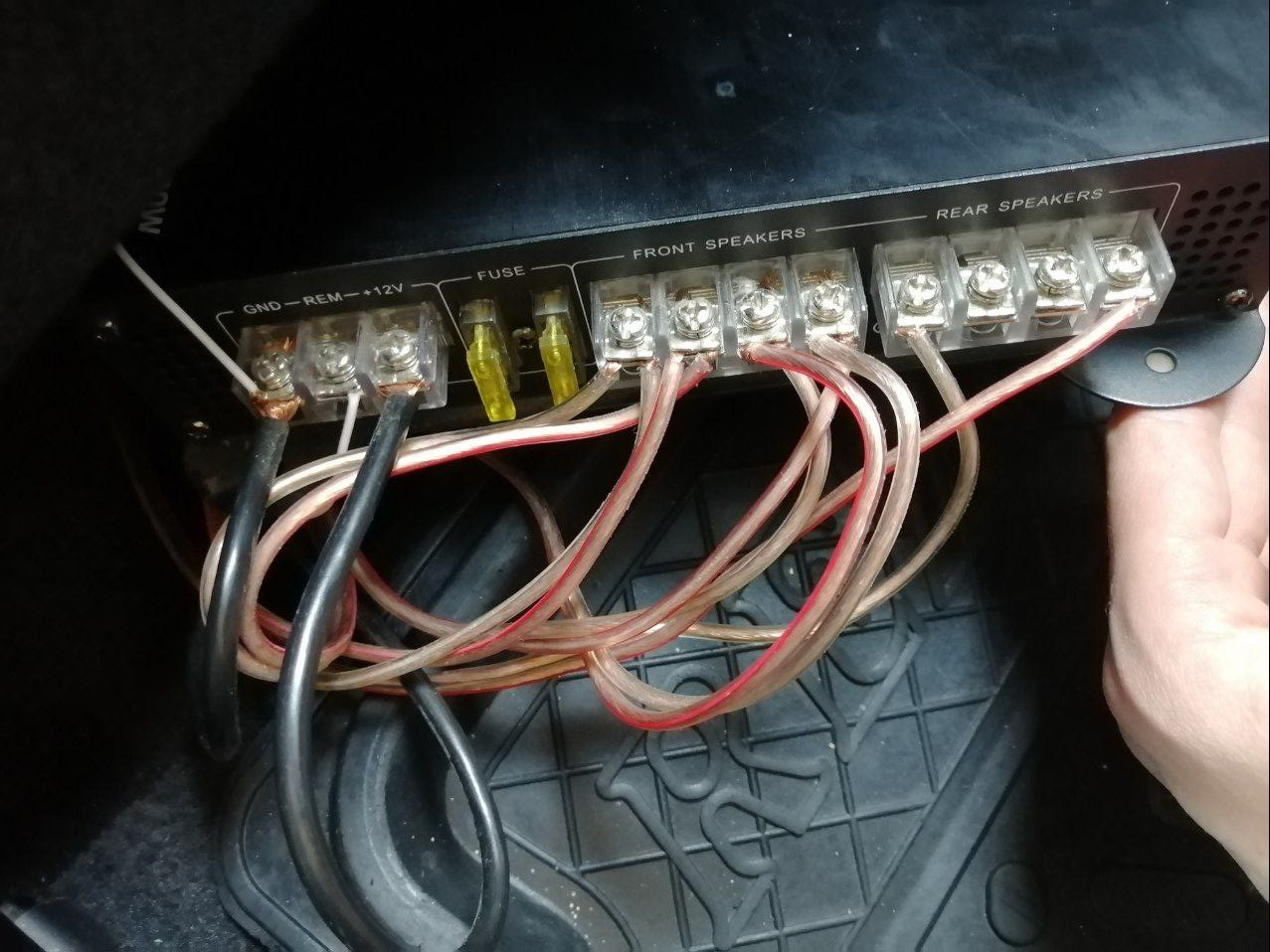 Усилитель Skylor AQ-4.65 ушел в защиту — Hyundai Elantra (5G), 1,8 л ...