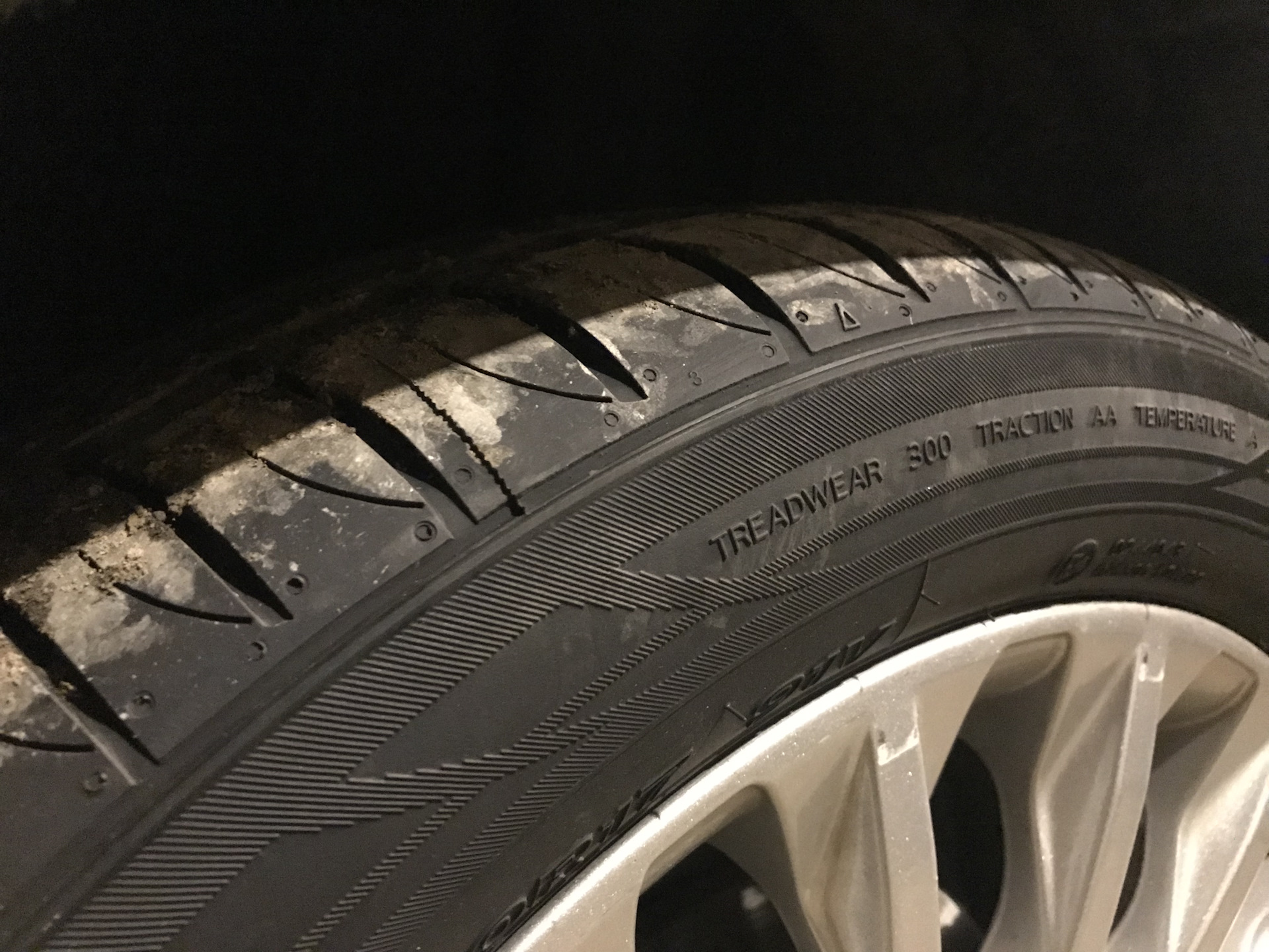 Ханкук резина r17. Автомобильная шина Goldline glw1 205/45 r17 88h зимняя. 215/50 R17. Покрышки для авто зима r 17/215/50 Ханкок. Автомобильная шина dextero Touring dtr1 215/50 r17 95v летняя.