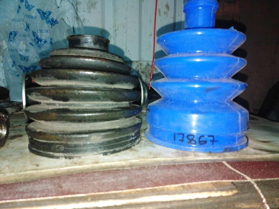 Для сравнения слева направо родной и нивский — УАЗ Patriot