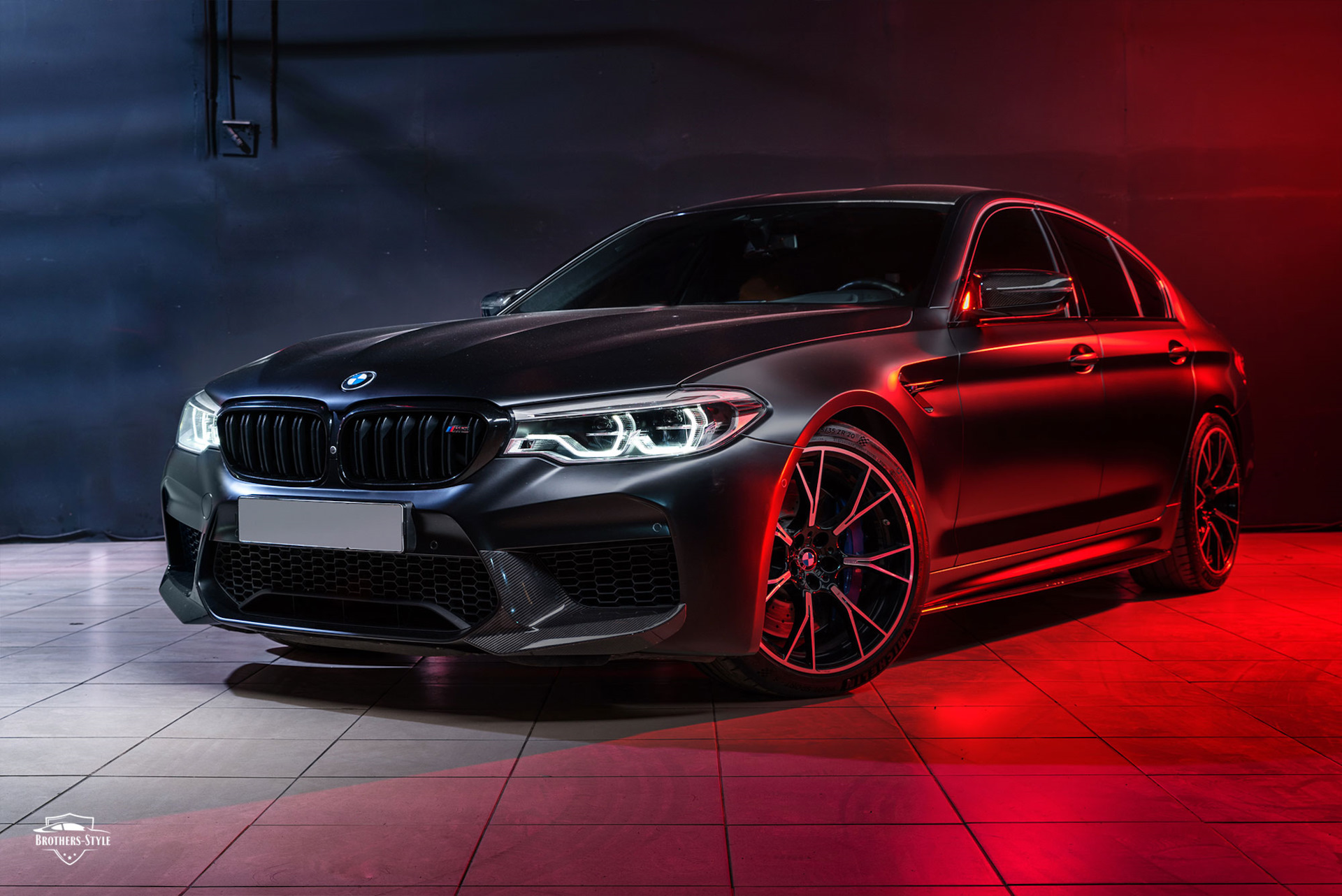 BMW m5 f90 РЅРµРѕРЅ