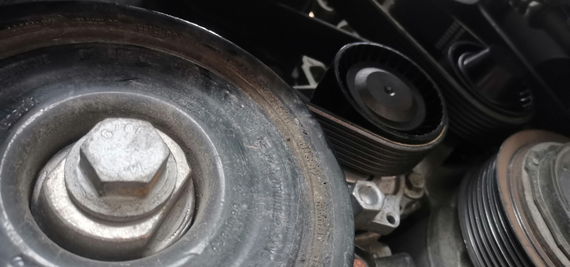 Замена ремня вспомогательных агрегатов — Renault Espace V, 1,6 л, 2017 ...