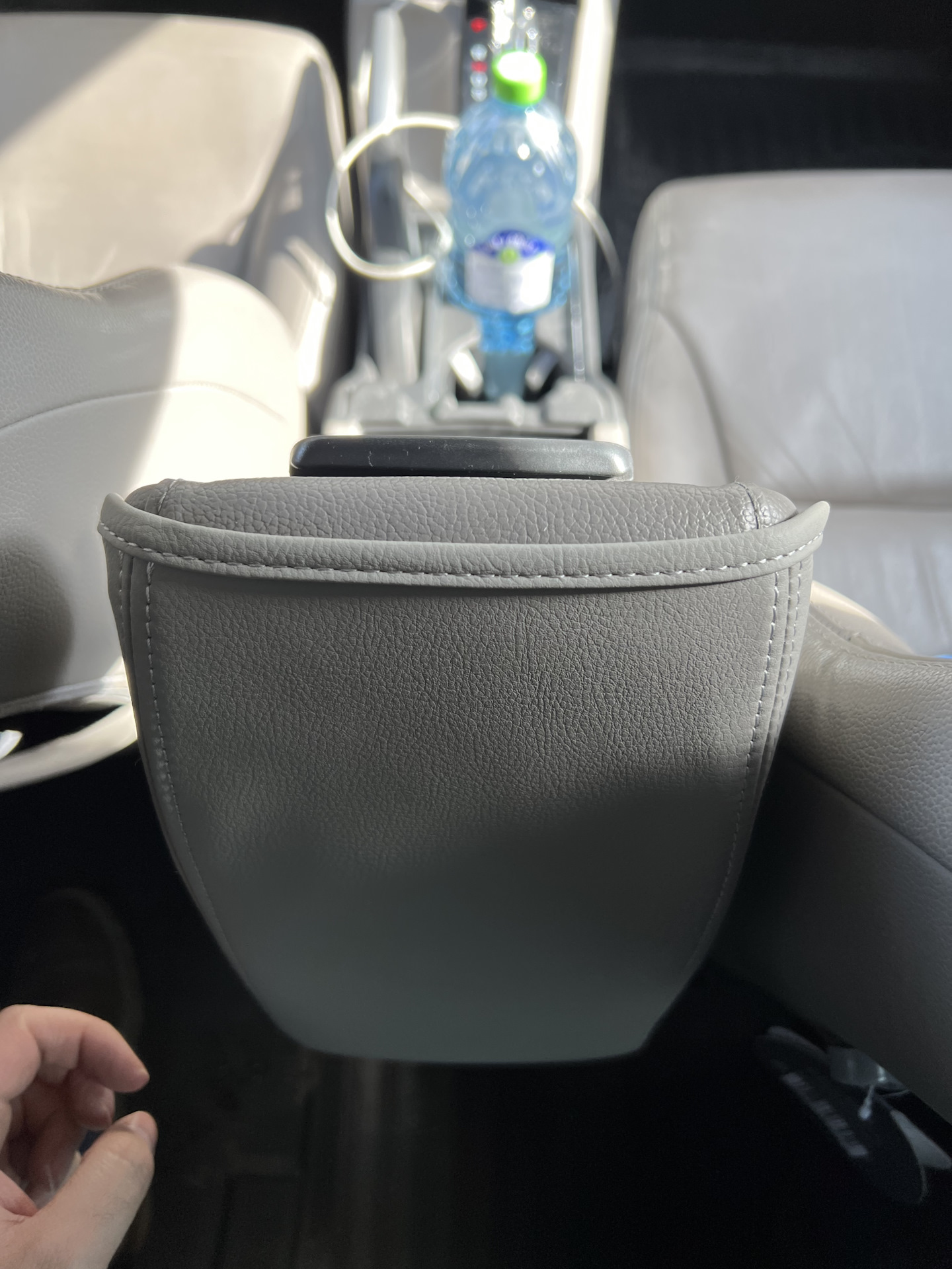 Подлокотник — Honda Civic 4D (9G), 1,8 л, 2013 года | аксессуары | DRIVE2