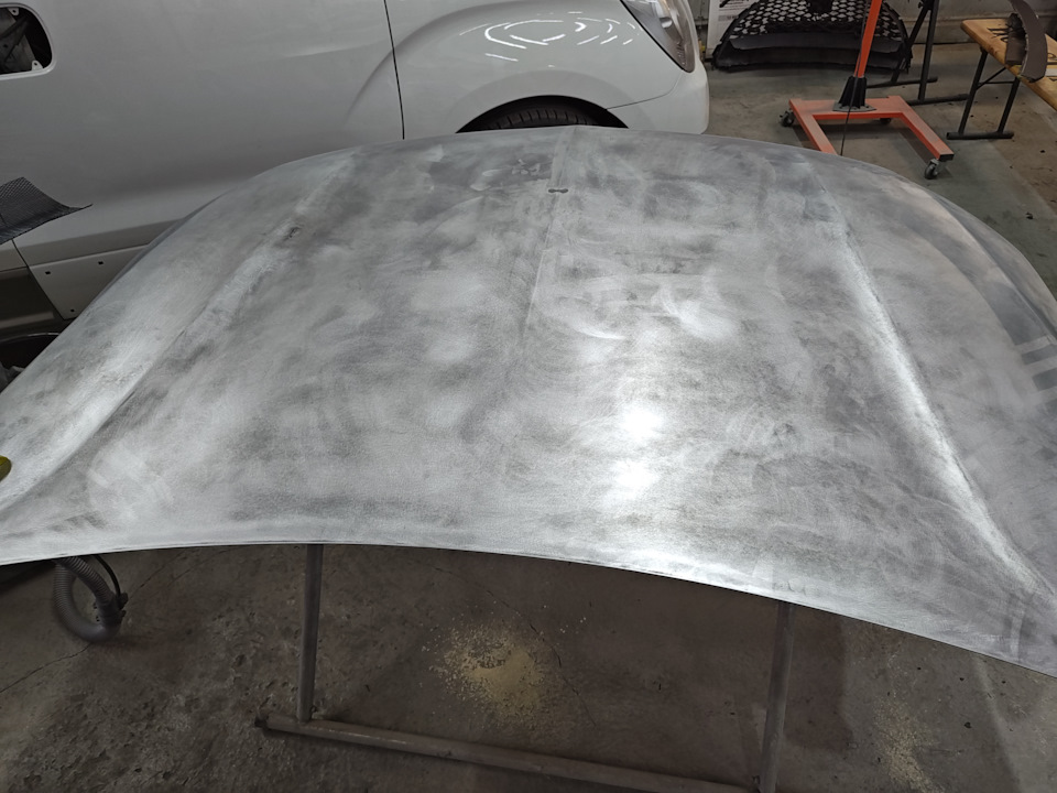 Уже отполированный капот — Mitsubishi L200 (5G)