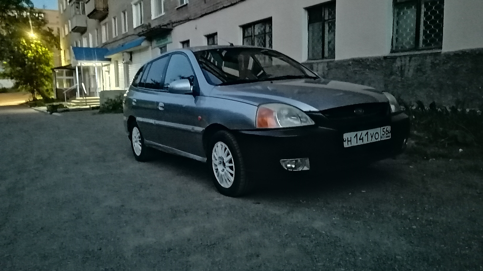 KIA Rio (1G) 1.3 бензиновый 2002 | Гроб на колесах на DRIVE2