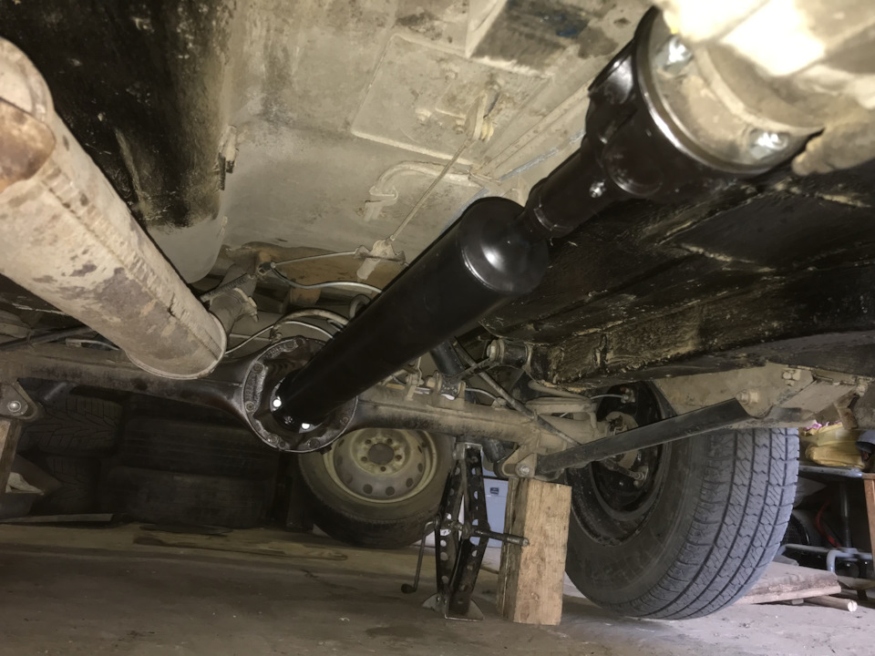 Задний кардан! Вместо непонятно того, что стояло! — Lada 4x4 3D, 1,7 л ...