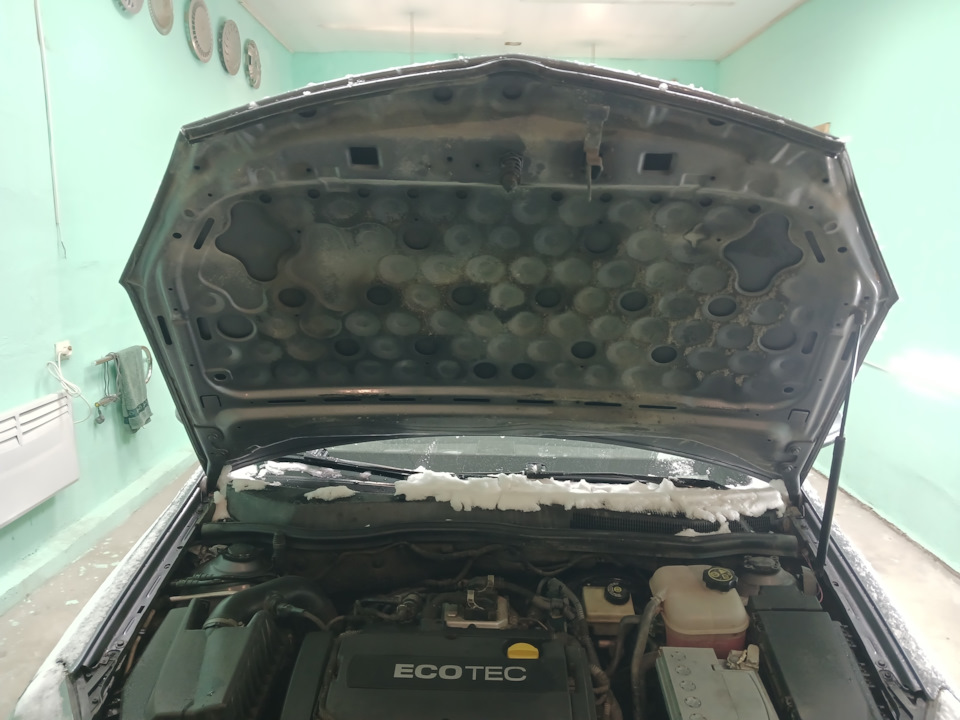 Шумоизоляция Капота STP 058060200 — Opel Astra H GTC, 1,6 л, 2008 года ...