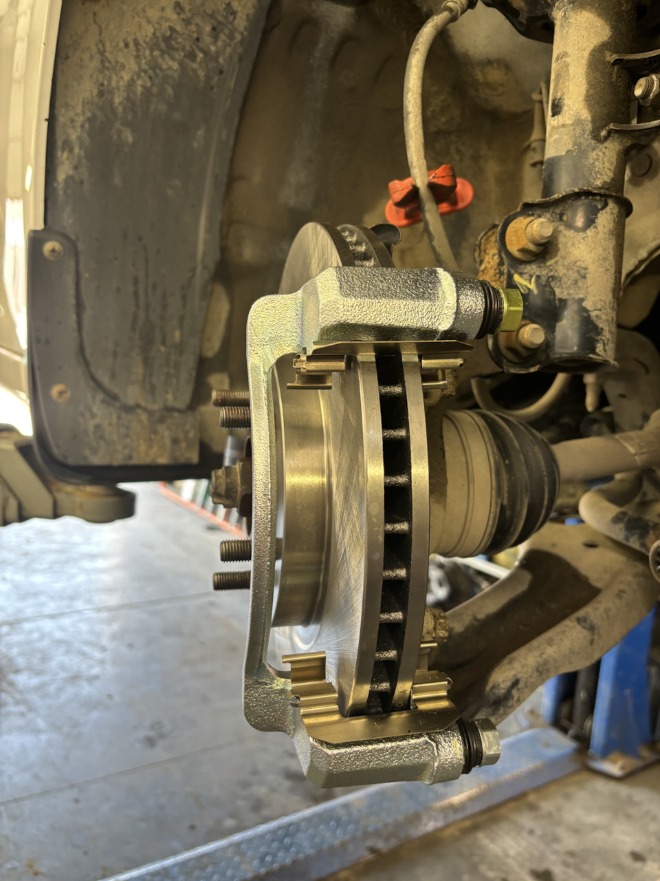 Замена суппортов, дисков и колодок от Санта фе — Hyundai Elantra (5G ...