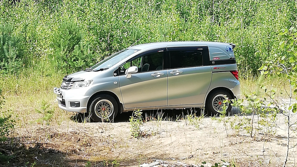 Хонда фрид — Honda Freed Spike, 1,5 л., 2010 года | наблюдение | DRIVE2