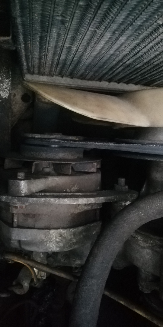 ремень генератора…за секунду до обрыва… — Москвич 2140, 1,5 л., 1977 ...