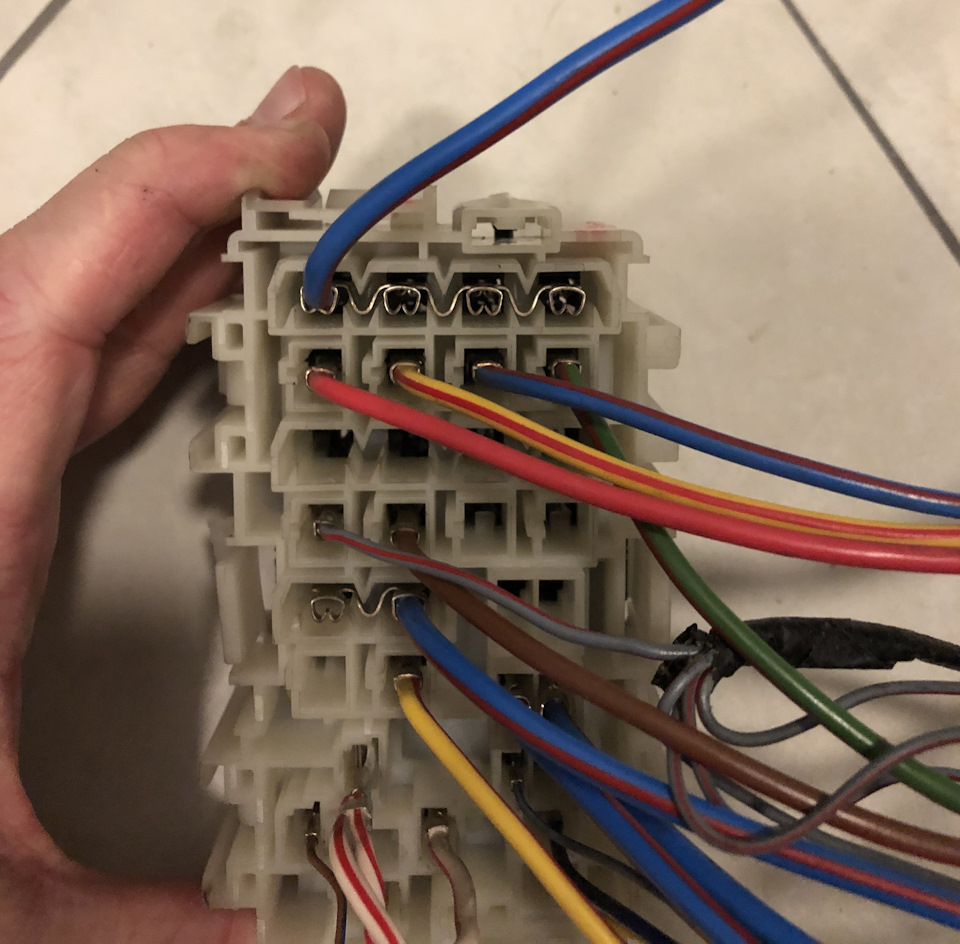 Блок с донора — Ford Galaxy (Mk III)