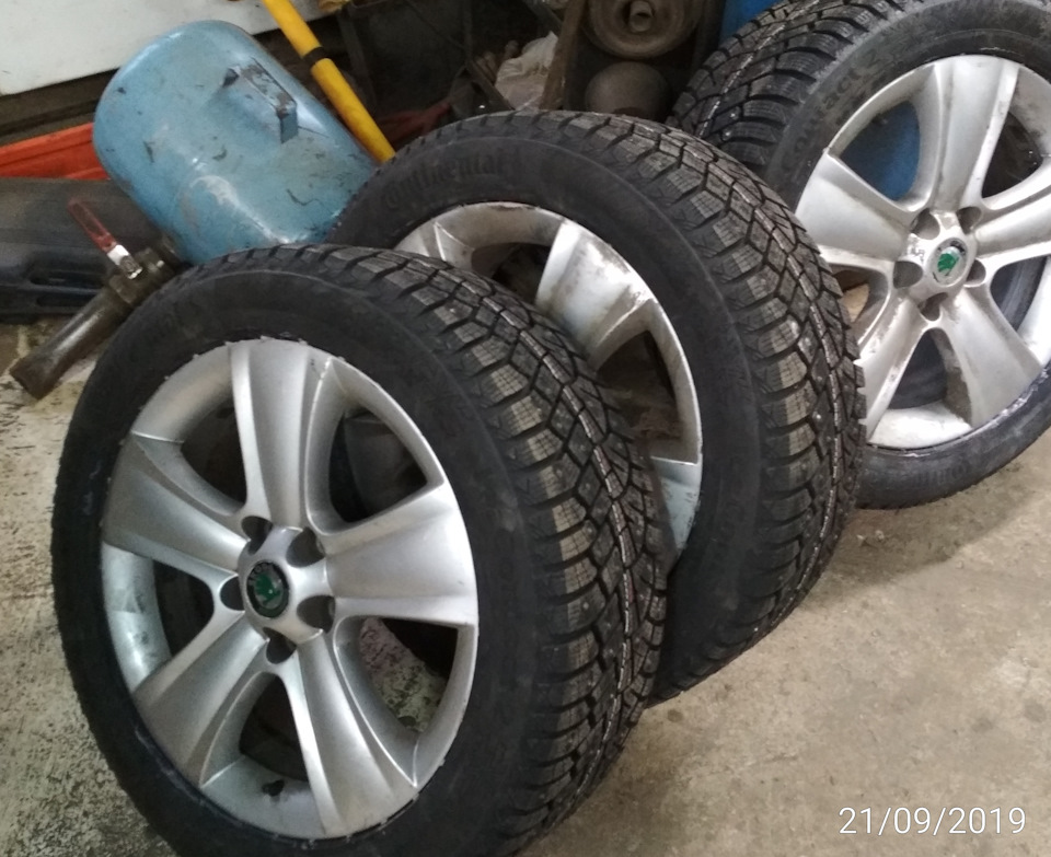 колеса были собраны и ждали — Skoda Octavia Scout A5 Mk2