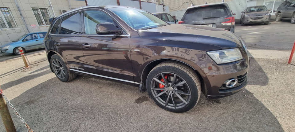 Фото в бортжурнале Audi Q5 (1G)