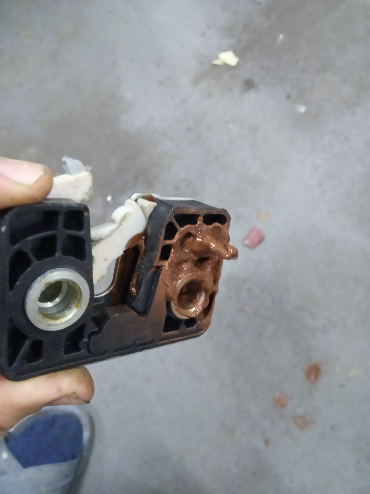 Кашу маслом не испортить — Lada 21114, 1,6 л, 2008 года | плановое ТО ...