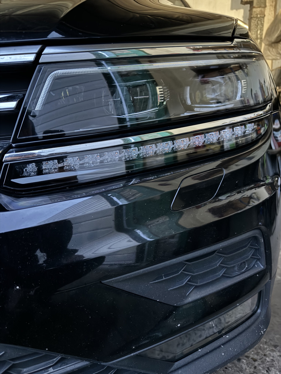 Фары в полиуретан — Volkswagen Tiguan (2G), 2 л, 2018 года | плановое ...