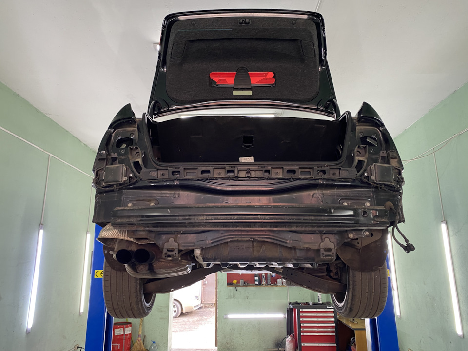 Авто с двойным выхлопом