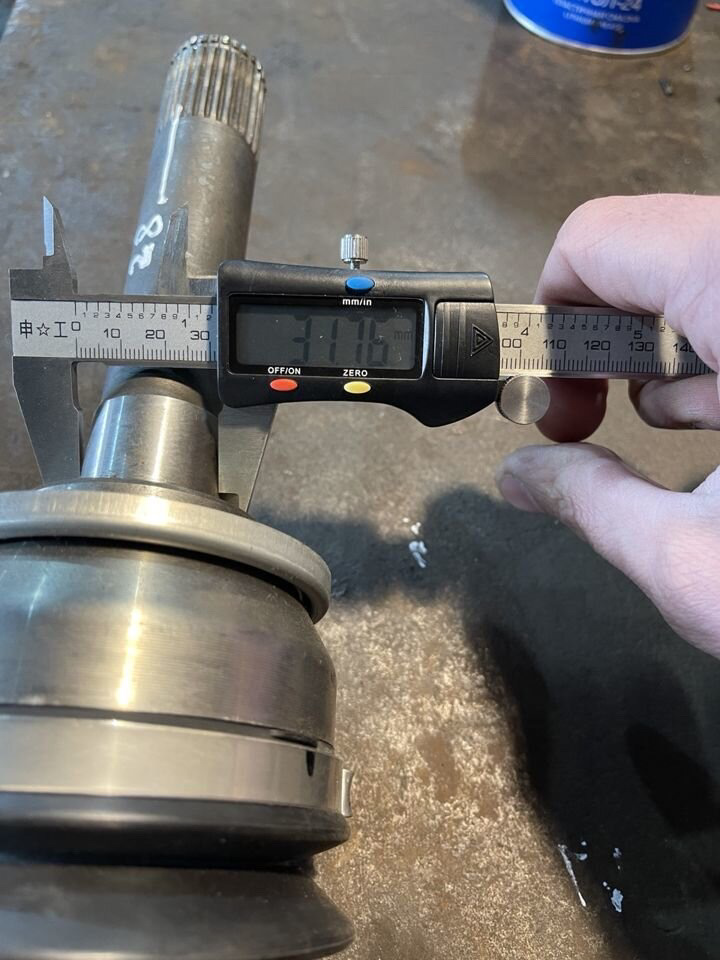 12 — Mitsubishi Pajero Sport (1G)